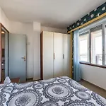 Inviting With Lateral Sea View Appartement